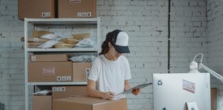 Dovoz z USA: Clo, DPH, přeposílání balíků i asistovaný nákup dovoz z usa