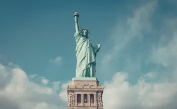 Z Prahy do New Yorku s Condorem: Akční letenky za 8 440 KČ z Prahy do New Yorku